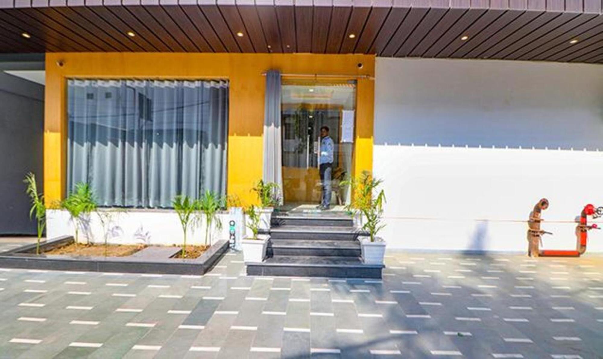 Fabhotel Premium Kashi Varanasi Exterior photo